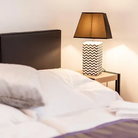 Volksgarten Apartman *